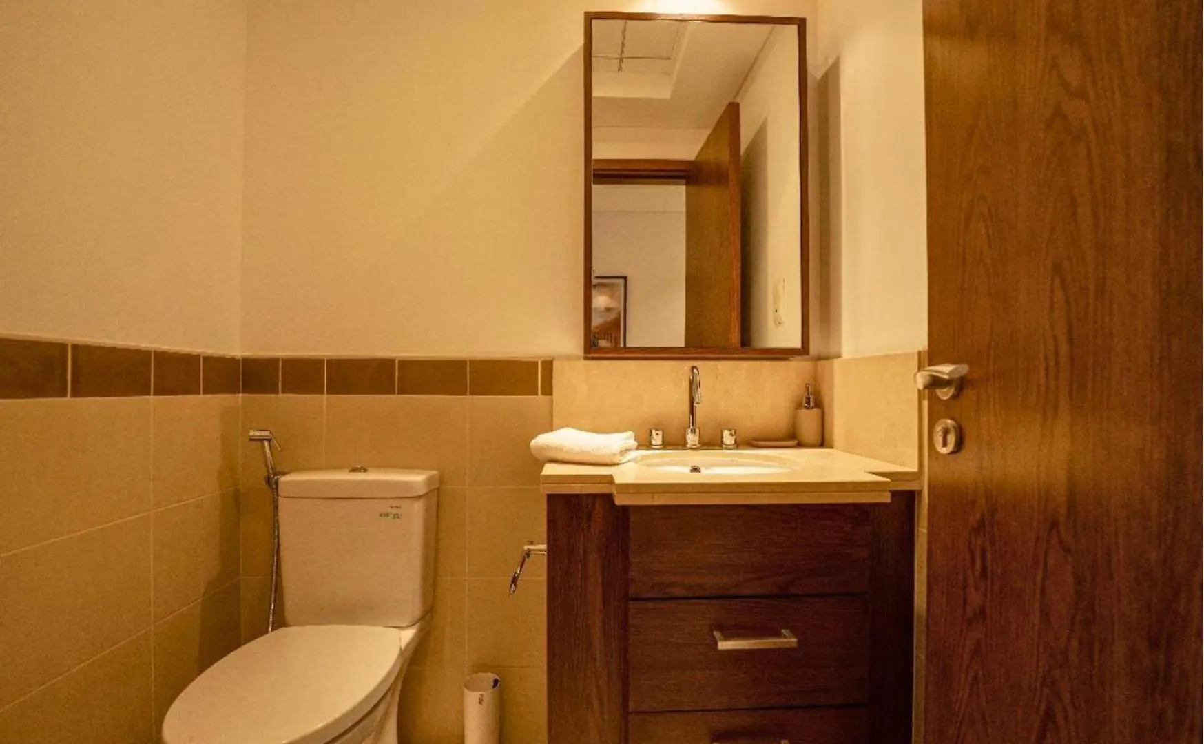 2Br Luxury Suite With A Garden View Dubai
