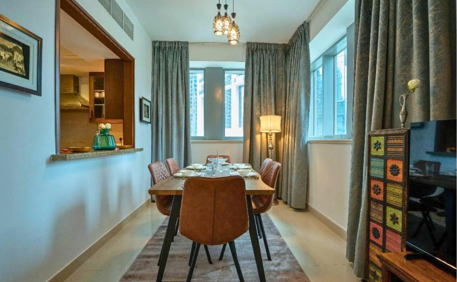 2Br Luxury Suite With A Garden View Dubai Apartment